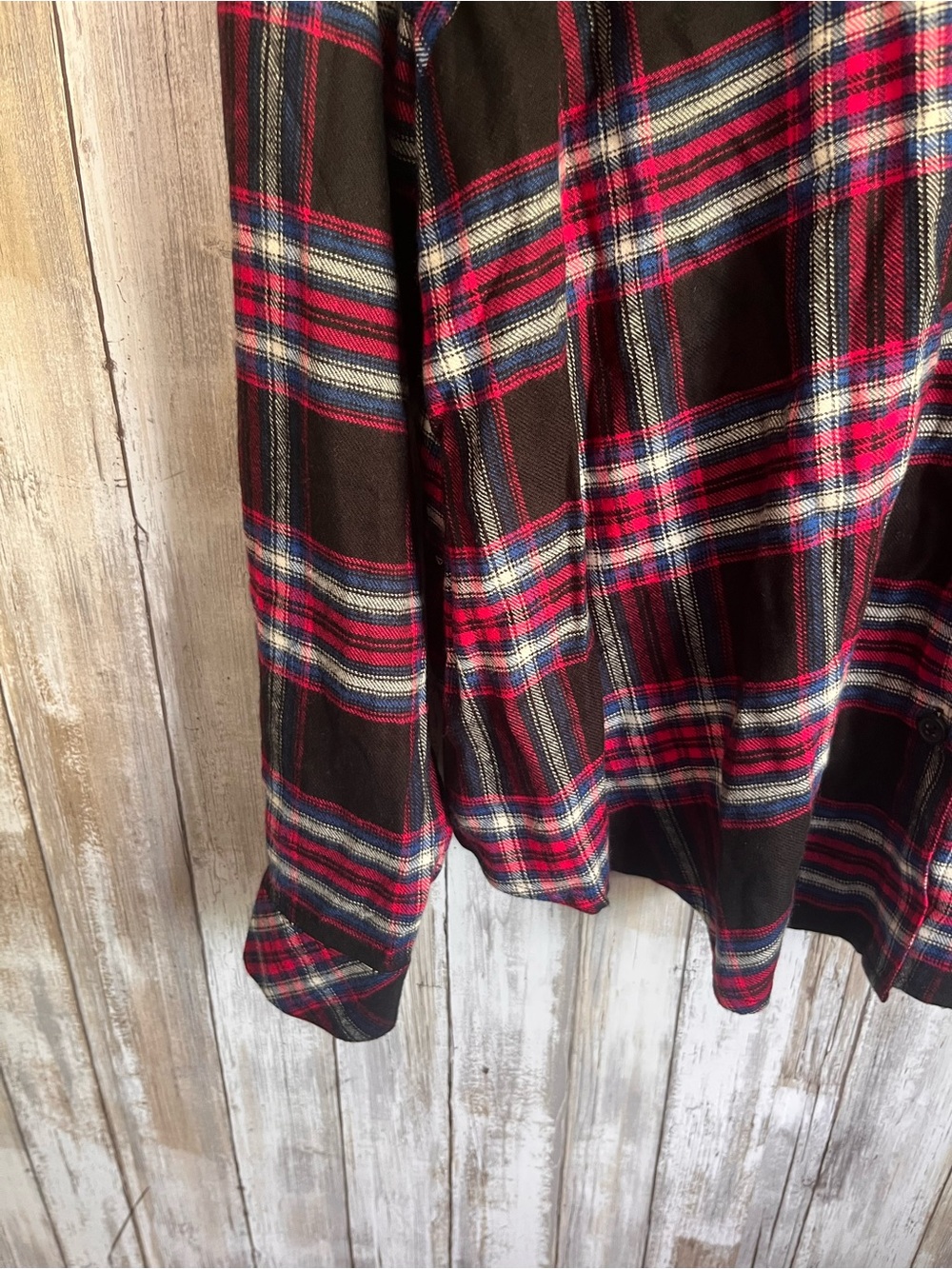 NWT Torrid Lizzie Plaid Button Down Shirt Red Black Size 1 14/16 - Picture 3 of 6